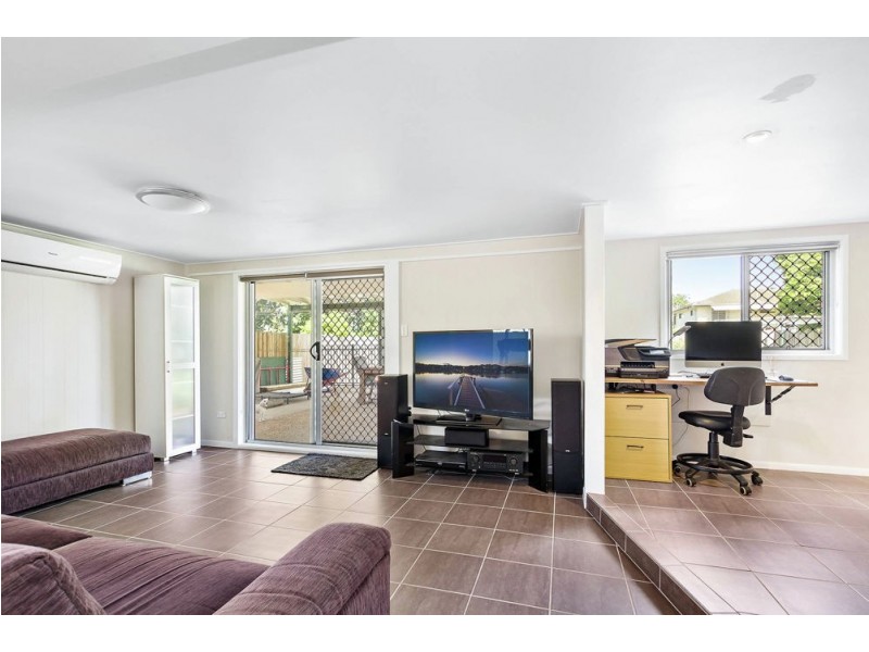 36 Johnson Street, Kallangur QLD 4503