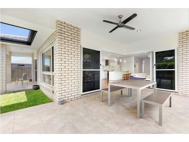 12 Woodland Court, Murrumba Downs QLD 4503