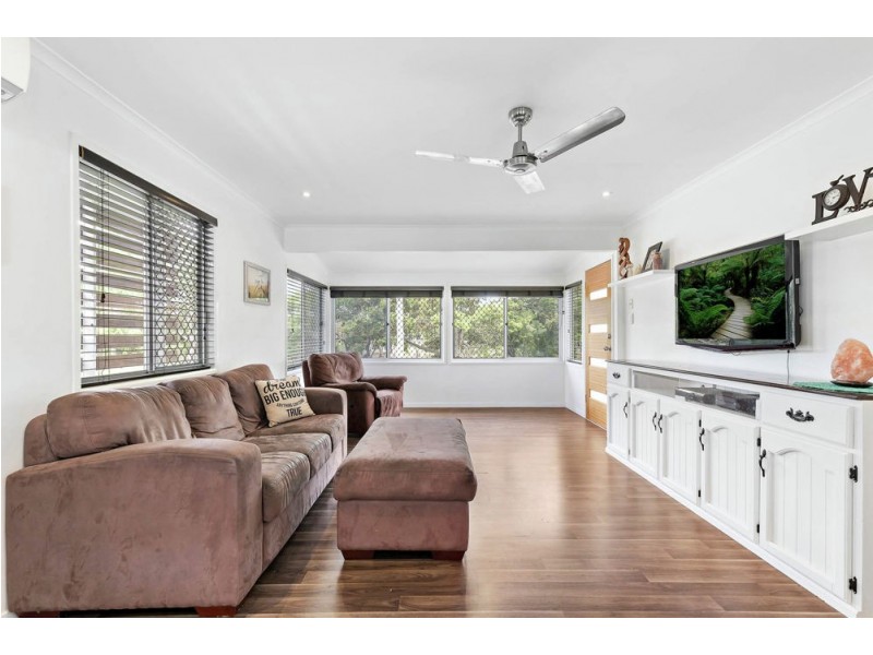 18 Sylvester Drive, Kallangur QLD 4503