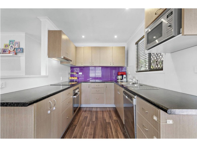 18 Sylvester Drive, Kallangur QLD 4503