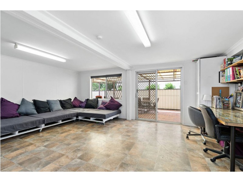 18 Sylvester Drive, Kallangur QLD 4503