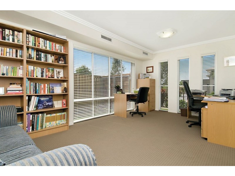 8 Els Court, North Lakes QLD 4509