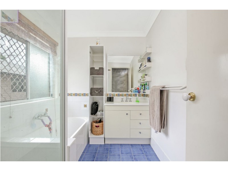 30 Thompson Road, Kallangur QLD 4503