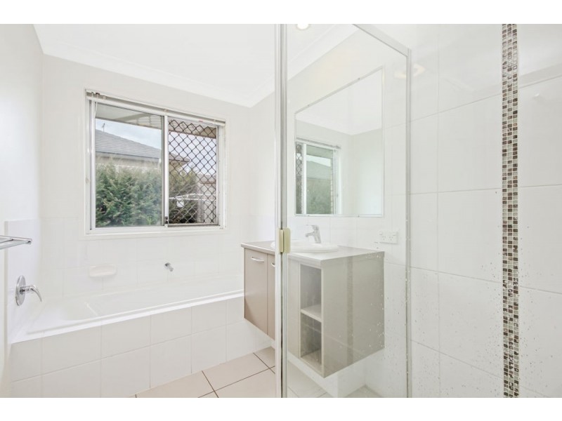 24 Elderflower Circuit, Griffin QLD 4503