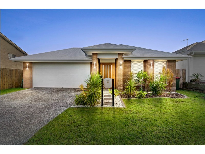 14 Cooloola Crescent, North Lakes QLD 4509
