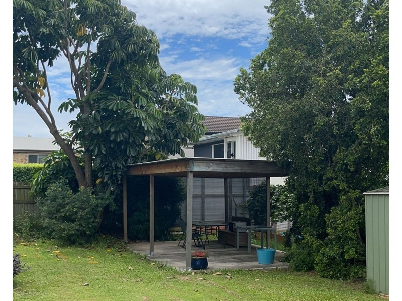6A Osbourne Street, Scarborough QLD 4020
