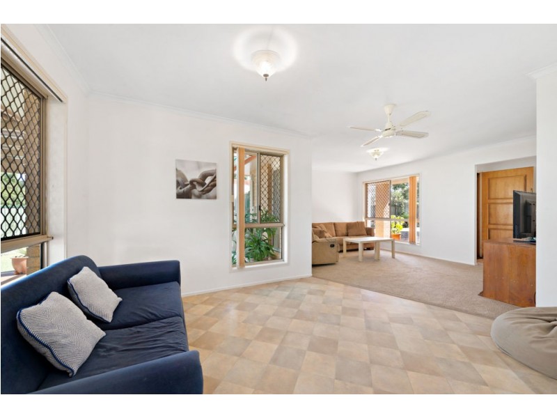 13 Magnolia Dr, Kallangur QLD 4503