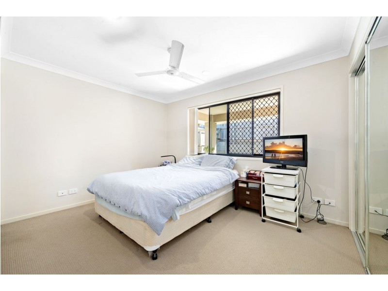 100 Mackintosh Drive, North Lakes QLD 4509