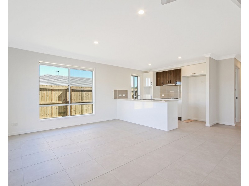 5 Sunreef Street, Burpengary QLD 4505