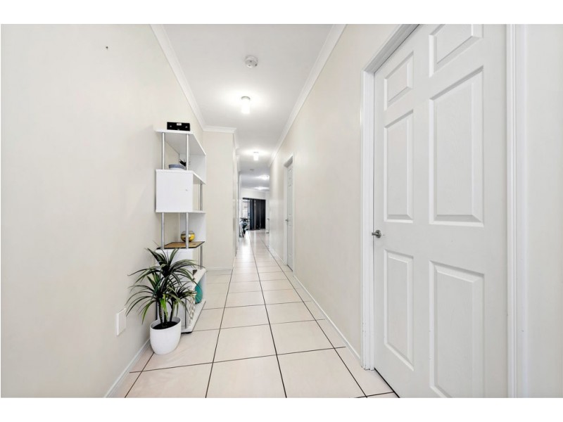 49 Nicklaus Parade, North Lakes QLD 4509