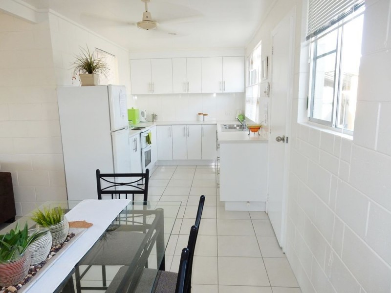 21 Carr Crescent, Lucinda QLD 4850
