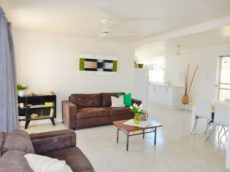 21 Carr Crescent, Lucinda QLD 4850