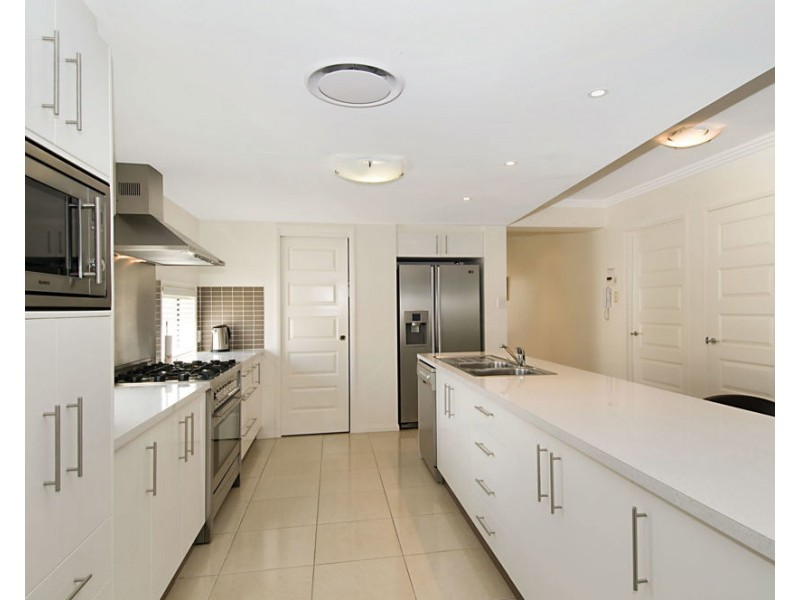 8 Els Court, North Lakes QLD 4509