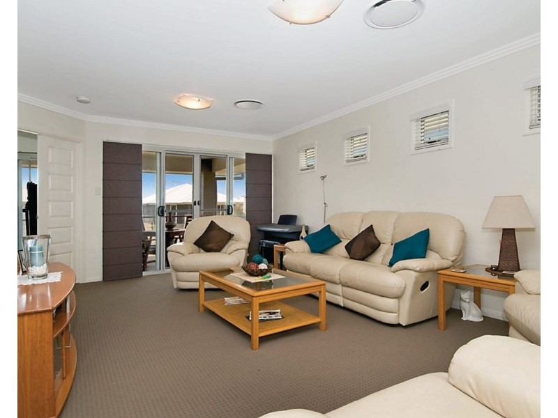 8 Els Court, North Lakes QLD 4509