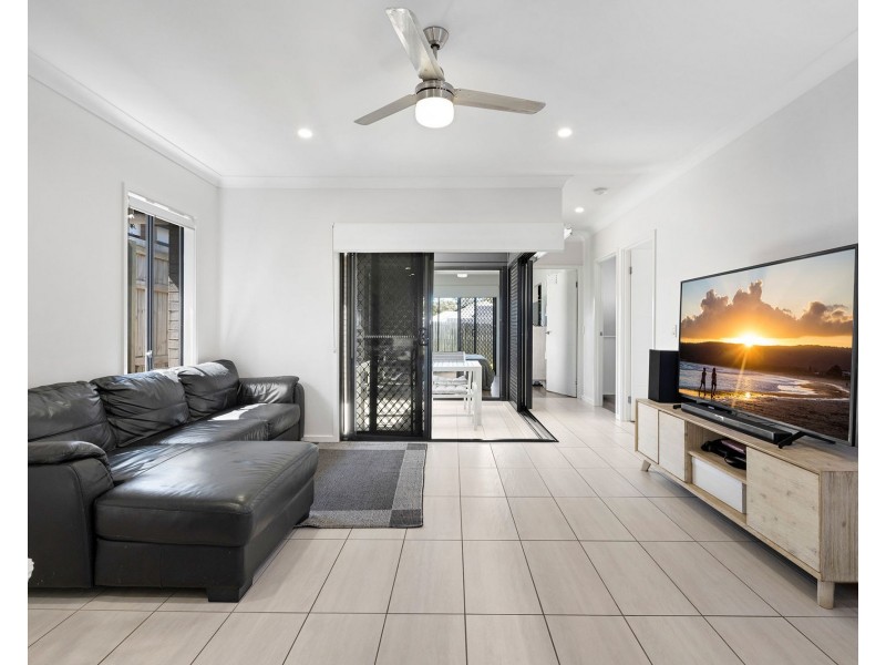 1 Darwin Circuit, North Lakes QLD 4509