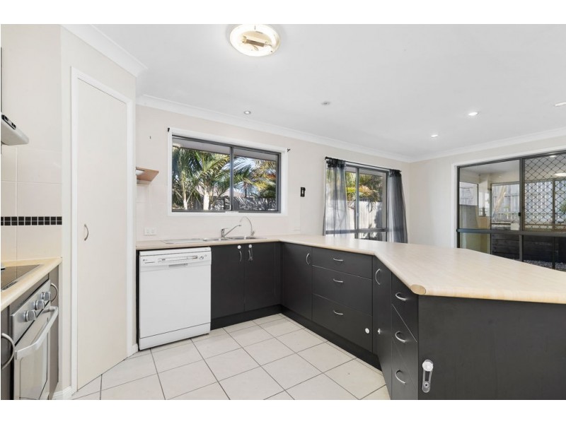 11 Dotterel Crescent, North Lakes QLD 4509