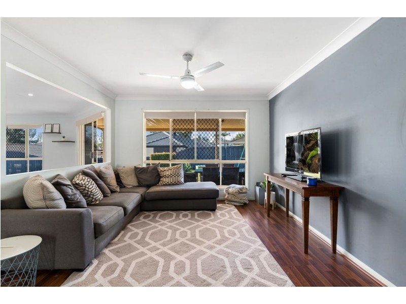 11 Barnard Crescent, Murrumba Downs QLD 4503