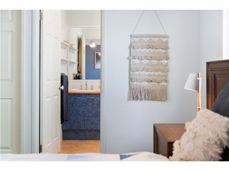 11 Barnard Crescent, Murrumba Downs QLD 4503