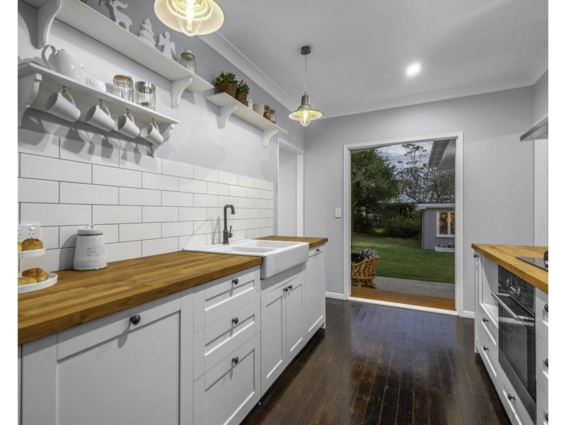 56 Drouyn St, Deagon QLD 4017