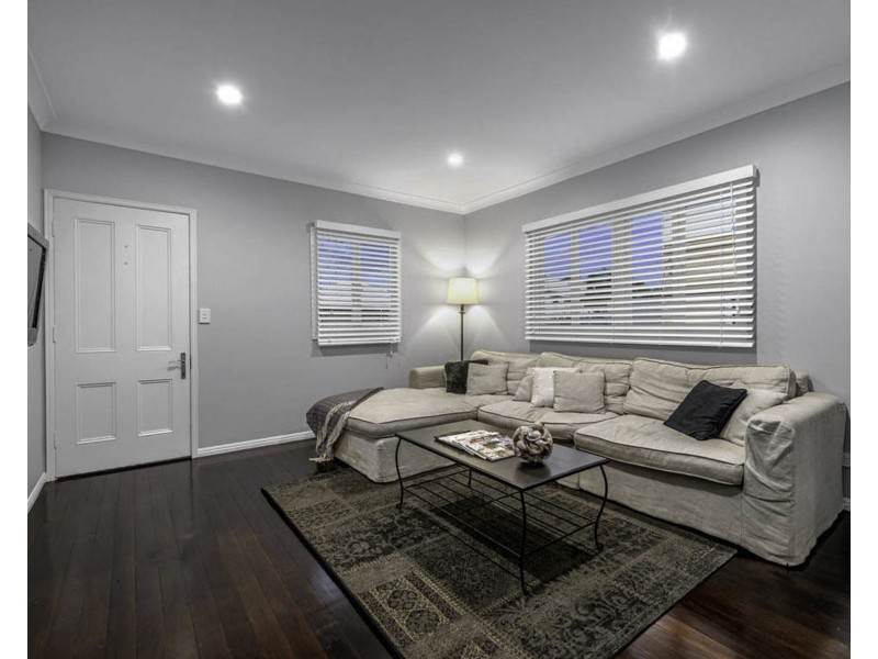 56 Drouyn St, Deagon QLD 4017