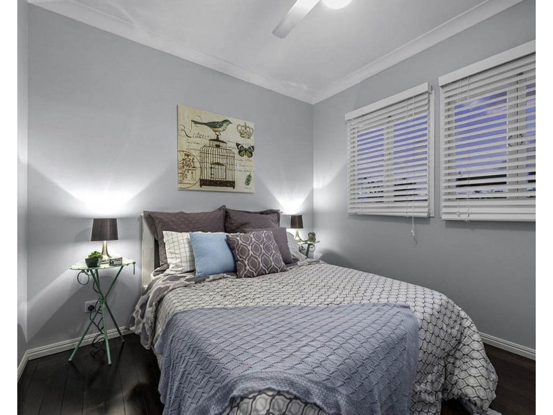 56 Drouyn St, Deagon QLD 4017