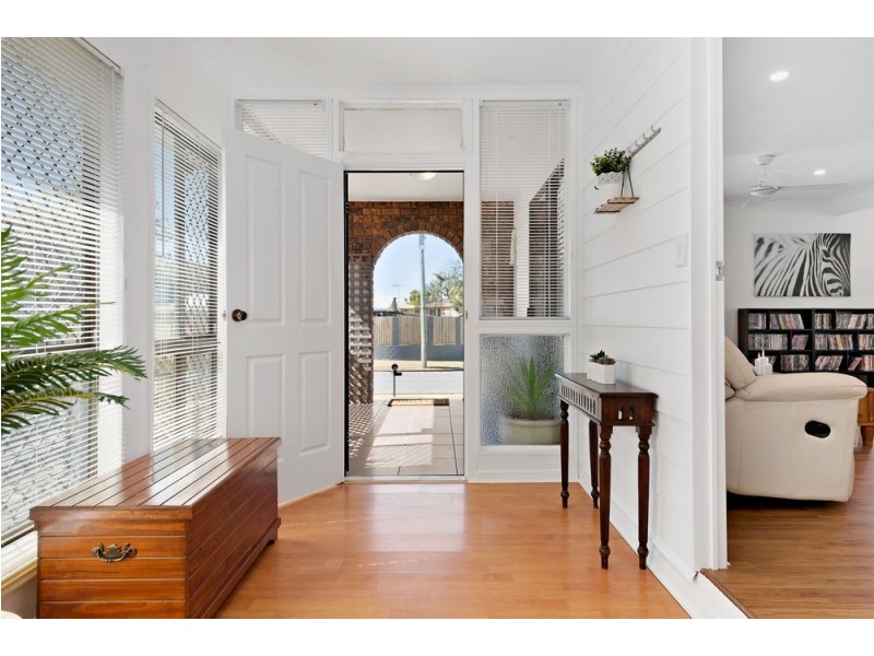 16 Lerose Avenue, Kallangur QLD 4503