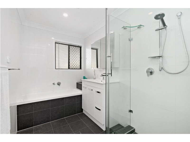 16 Lerose Avenue, Kallangur QLD 4503