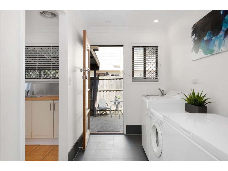 16 Lerose Avenue, Kallangur QLD 4503