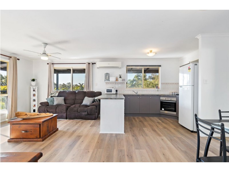18 Wullun Place, Narangba QLD 4504