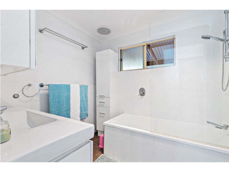18 Wullun Place, Narangba QLD 4504