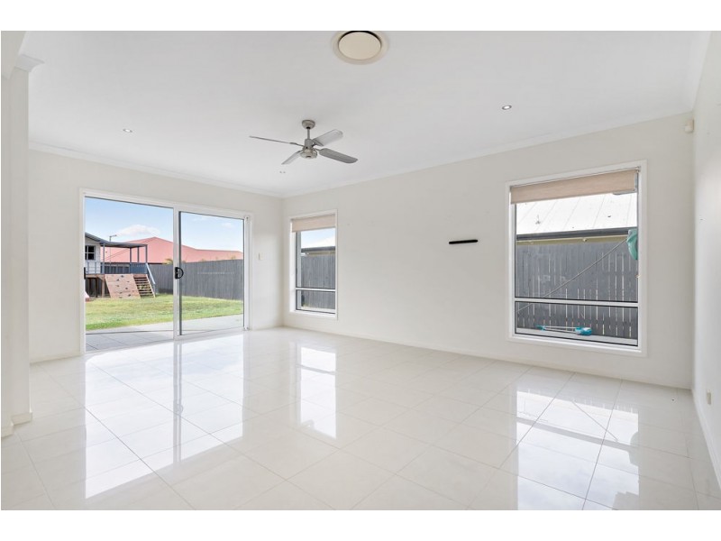 32 Echidna Parade, North Lakes QLD 4509