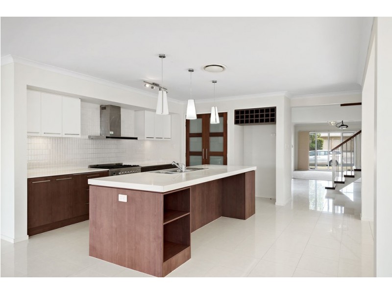 32 Echidna Parade, North Lakes QLD 4509