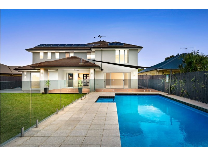 32 Echidna Parade, North Lakes QLD 4509