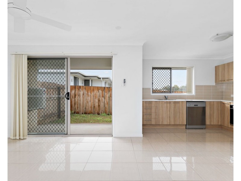2/12 Cronin Street, Morayfield QLD 4506