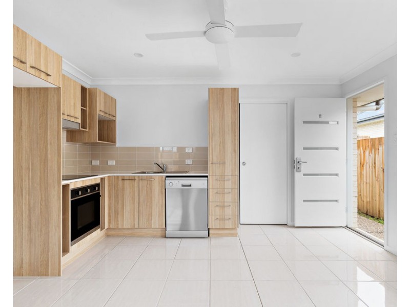 2/12 Cronin Street, Morayfield QLD 4506