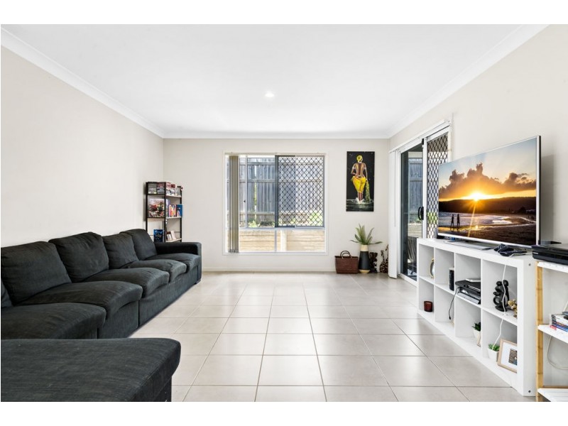 11 Wallis Circuit, North Lakes QLD 4509