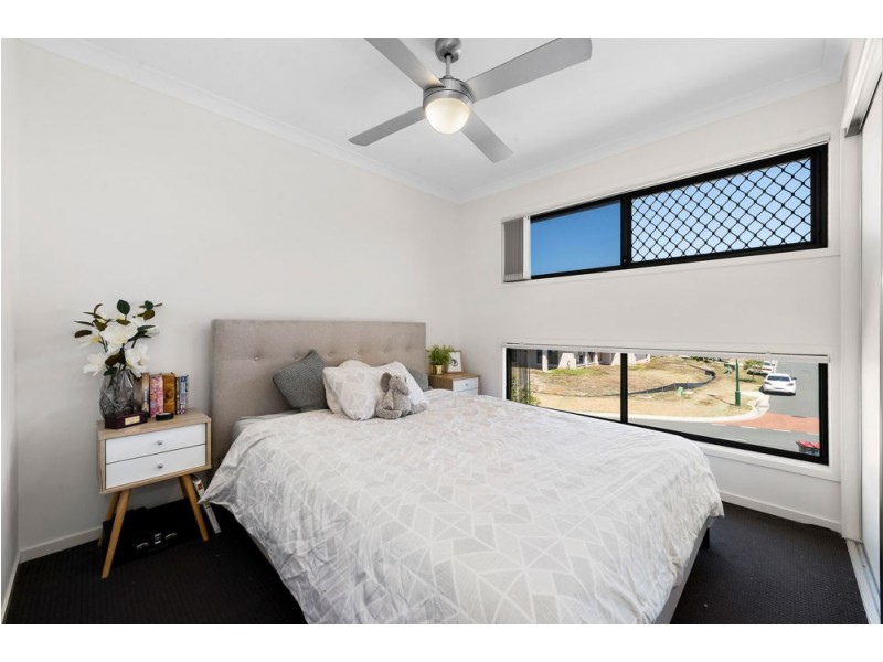 55 Braxlaw Crescent, Dakabin QLD 4503