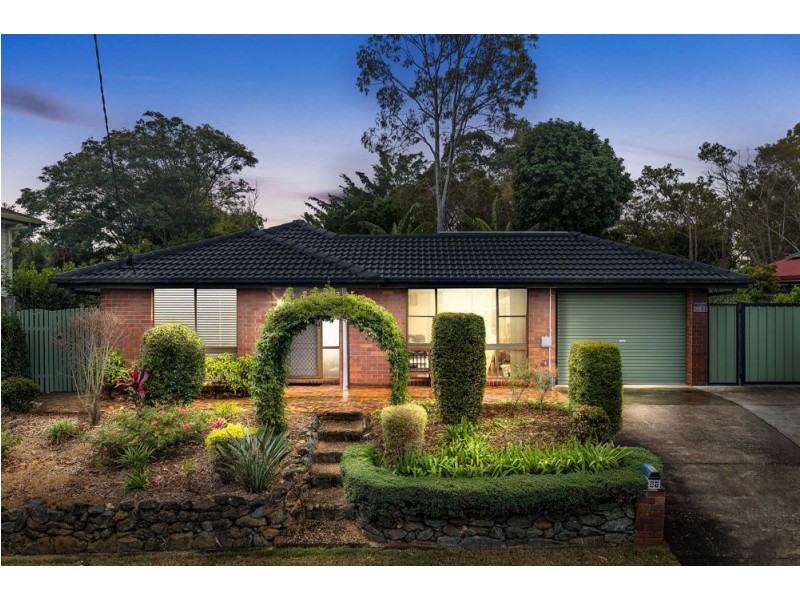 27 Purnell Street, Kallangur QLD 4503