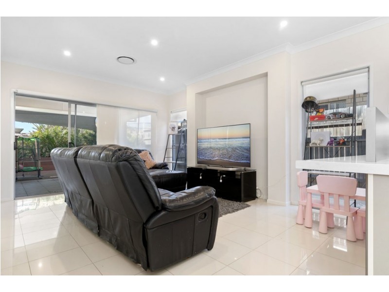 8 Glider Street, North Lakes QLD 4509