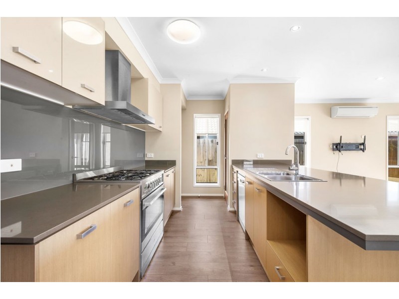 17 Wallis Circuit, North Lakes QLD 4509