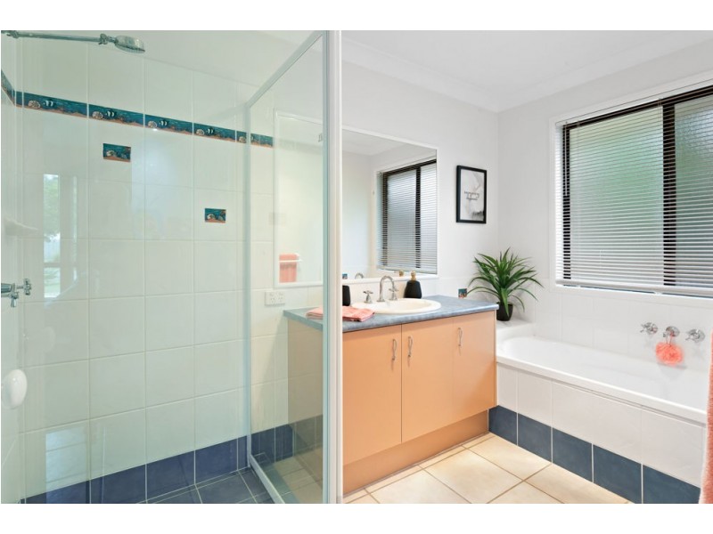 20 Cootamundra Crescent, Narangba QLD 4504