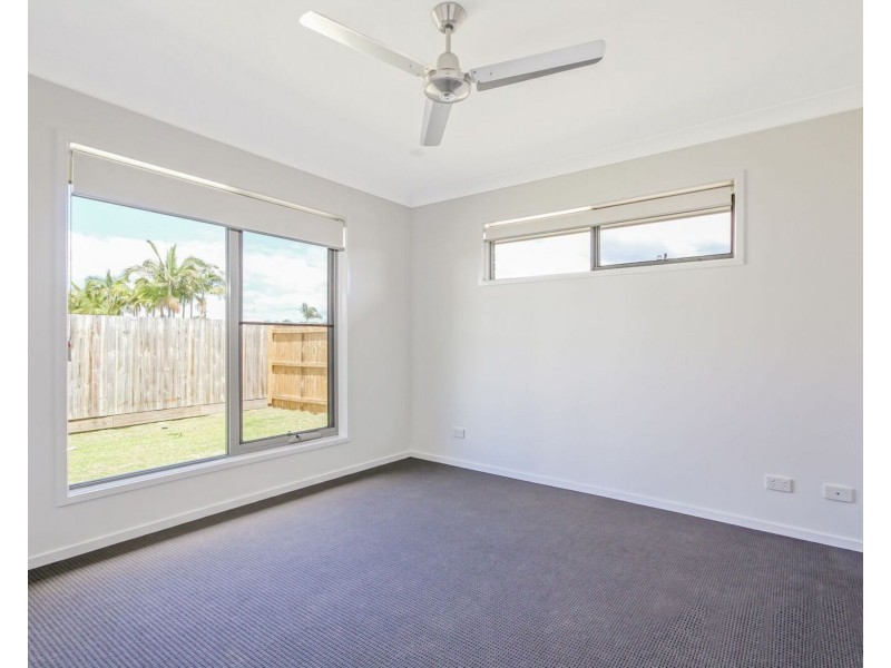 2/5 Whitehaven Street, Burpengary QLD 4505