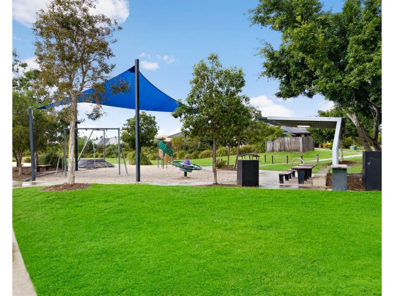 12 Daintree Circuit, North Lakes QLD 4509