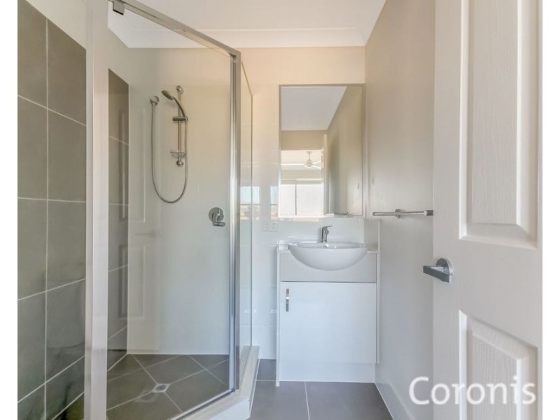 1/4B Whitehaven Street, Burpengary QLD 4505