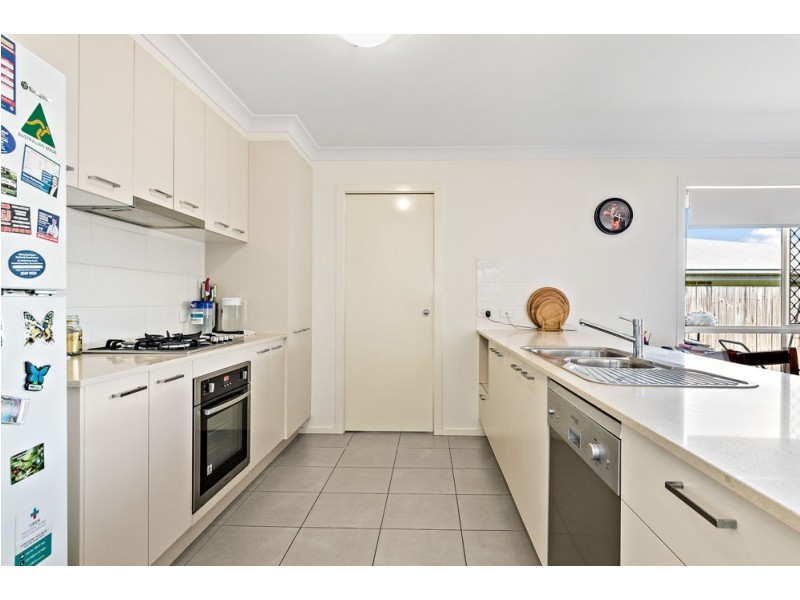 20 Mayfair Crescent, Kallangur QLD 4503