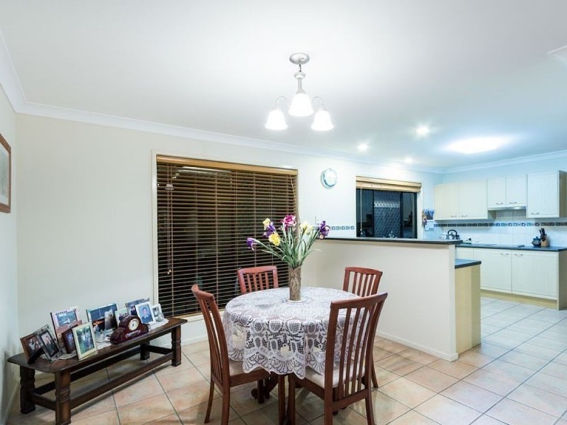 24 Raffindale Avenue, Dakabin QLD 4503