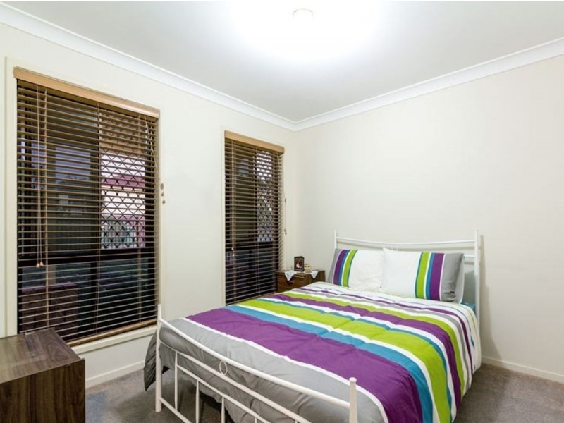 24 Raffindale Avenue, Dakabin QLD 4503