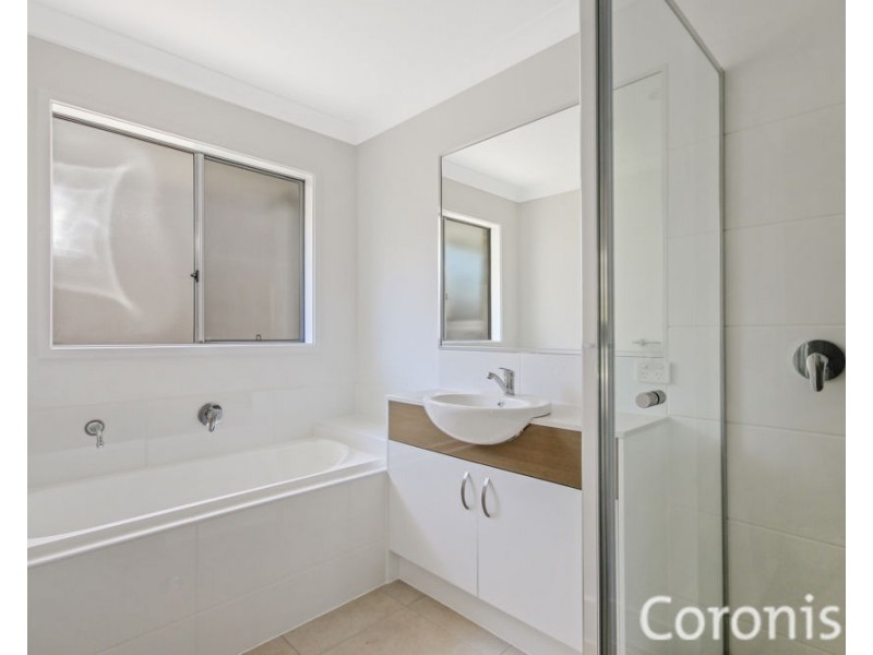 1/6 Sunseeker Street, Burpengary QLD 4505