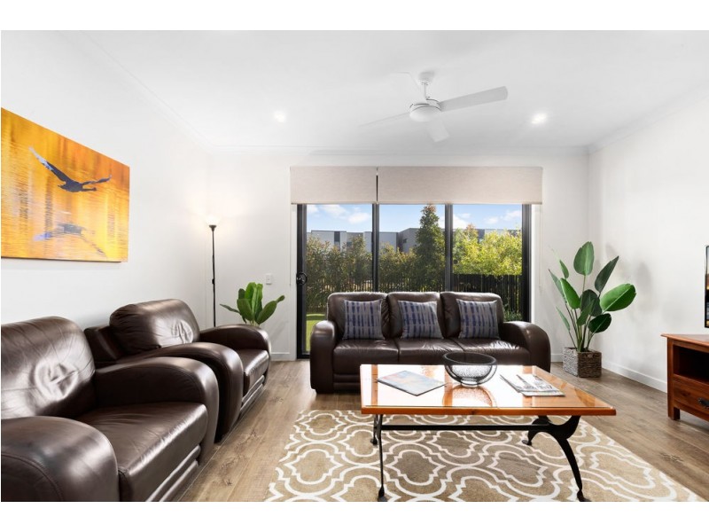 96/25 The Corso, North Lakes QLD 4509