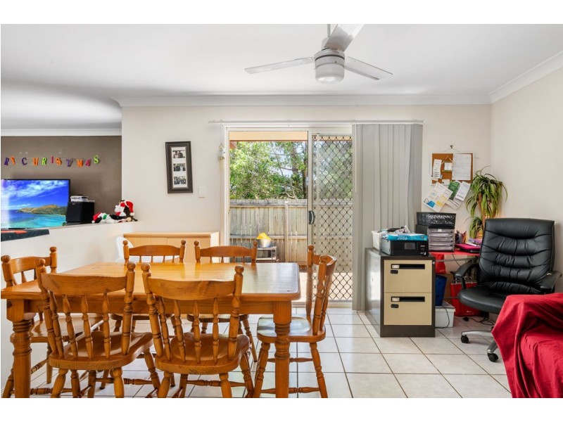 1 Esk Place, Kallangur QLD 4503